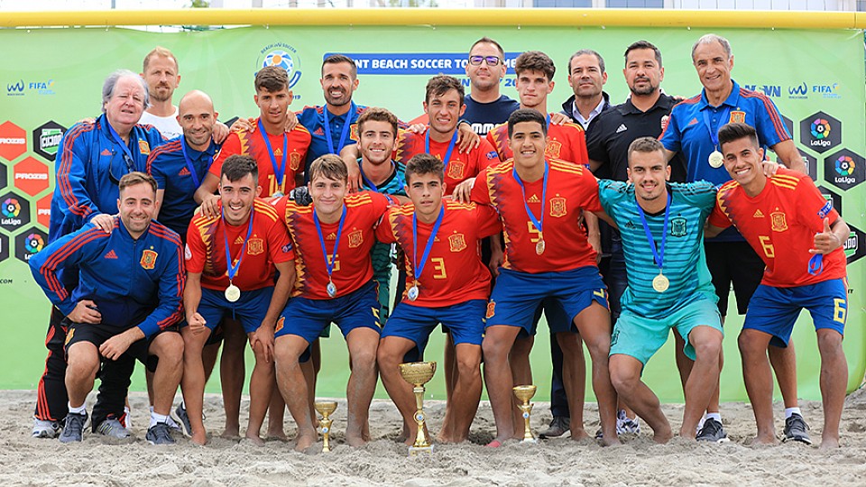 Foto de la Selección española Sub-21 de fútbol playa, ganadora en Hungría