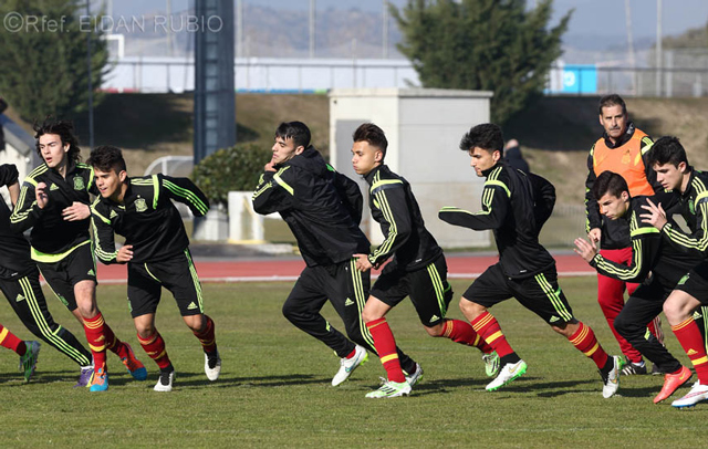 Entrenamiento de la anterior generación de la Selección Sub-17