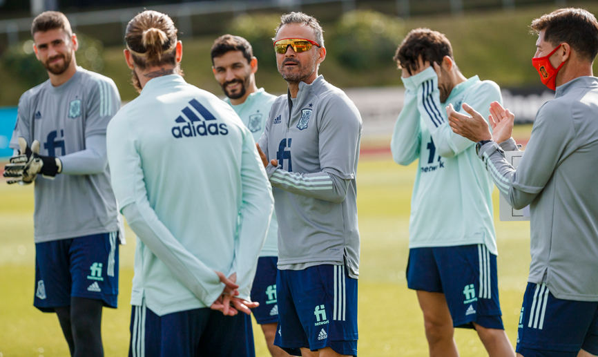 ¡Calidad y precisión! Luis Enrique exige a sus jugadores lo máximo en cada entrenamiento