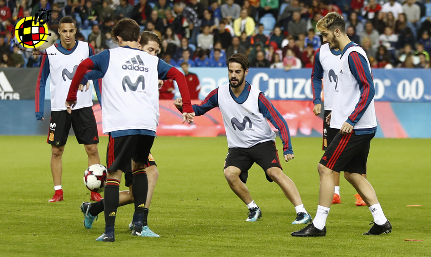 La Selección se ejercitó en La Rosaleda antes de medirse a Costa Rica
