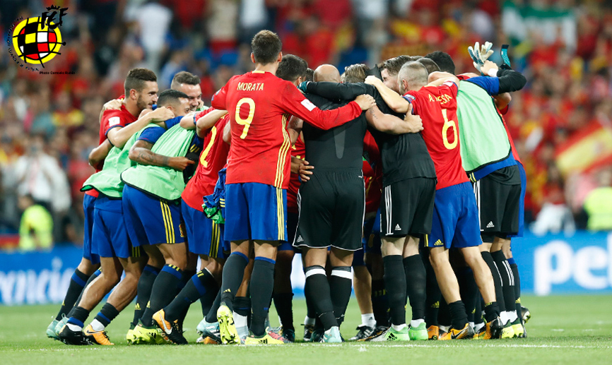 La Selección española celebra la victoria frente a Italia