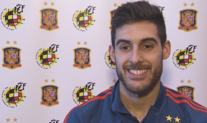 Adolfo Fernández durante la entrevista con SEFUTBOL en Liubliana