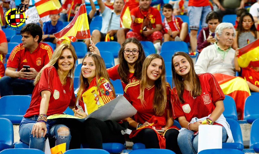 Expectación por ver a la selección en el Estadio Metropolitano