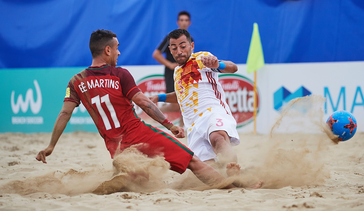 Antonio en el partido frenta a Portugal