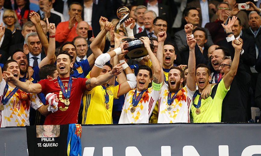 La selección española levanta el título continental