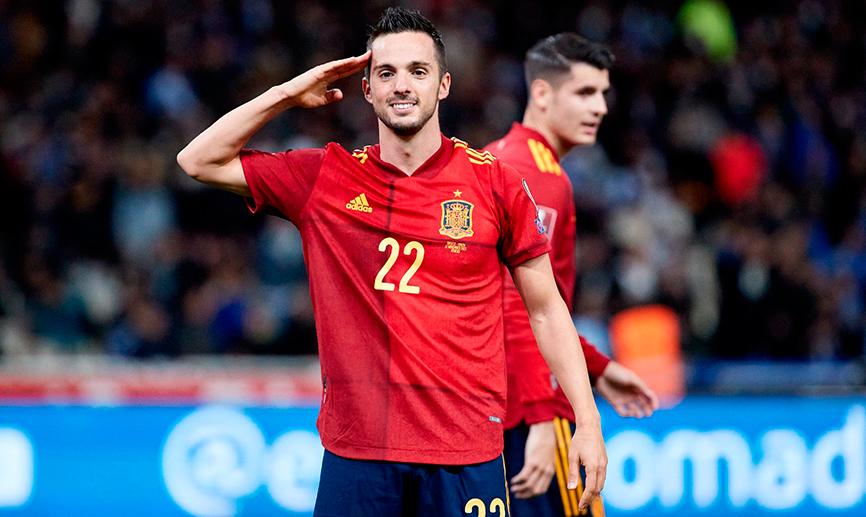 Pablo Sarabia festeja su gol a Grecia en Atenas
