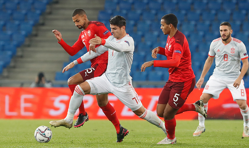 Momento del partido entre España y Suiza jugado en Basilea