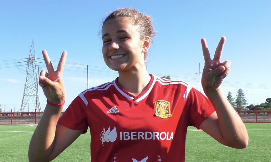 Ana Tejada sonríe en el entreno de la Selección