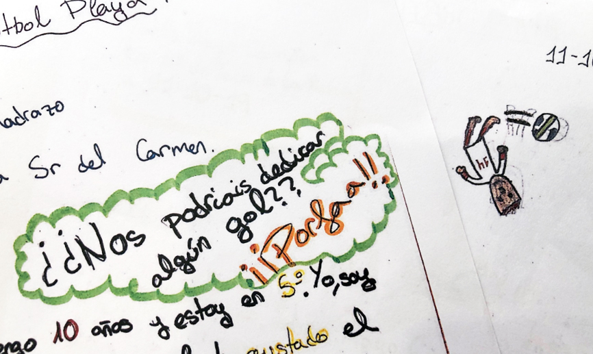 Javi Torres cumple su promesa a los niños del Colegio Nuestra Señora del Carmen