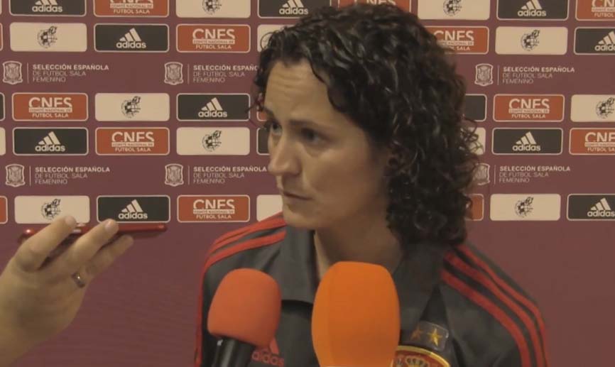 Clàudia Pons: "Estos partidos sirven para coger buenas sensaciones"