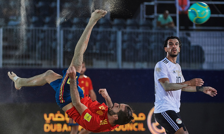 Momento del partido entre Brasil y España jugado en Dubái