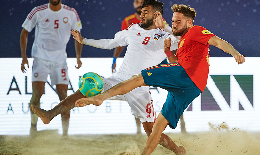 Momento del partido entre Emiratos Árabes y España jugado en Dubái