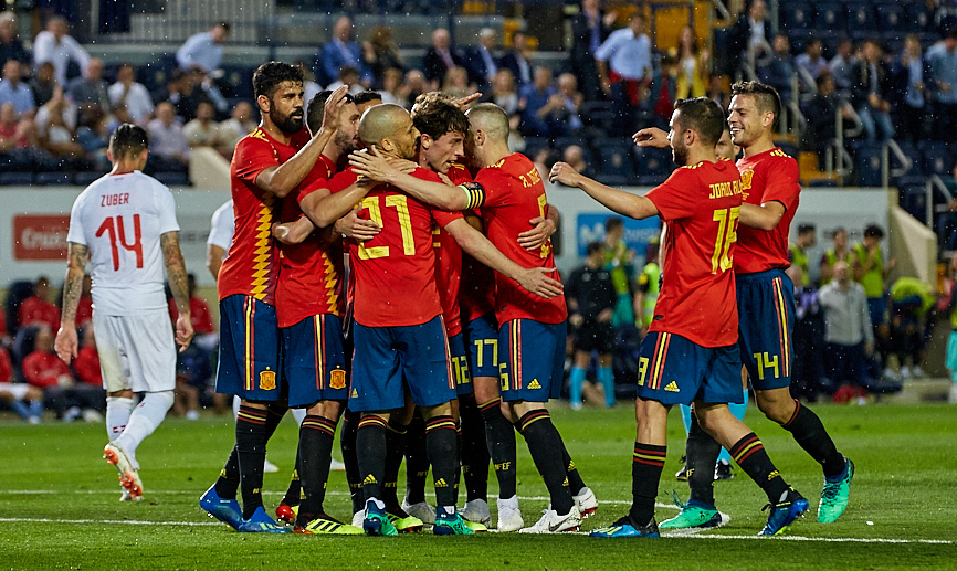 La selección española celebra el primer gol marcado frente a Suiza en Villarreal