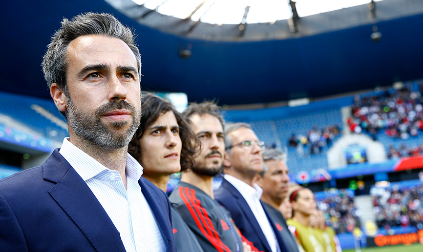 El seleccionador nacional, Jorge Vilda, en los instantes previos al partido frente a Sudáfrica