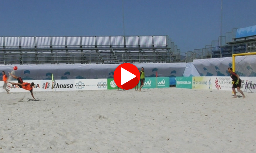 "Air" Adrián firma una chilena antológica antes del debut