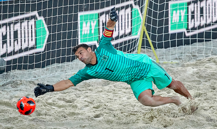 Dona en una estirada