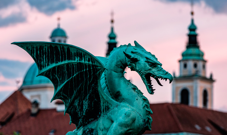 Vista del dragón del puente de Liubliana (Eslovenia)