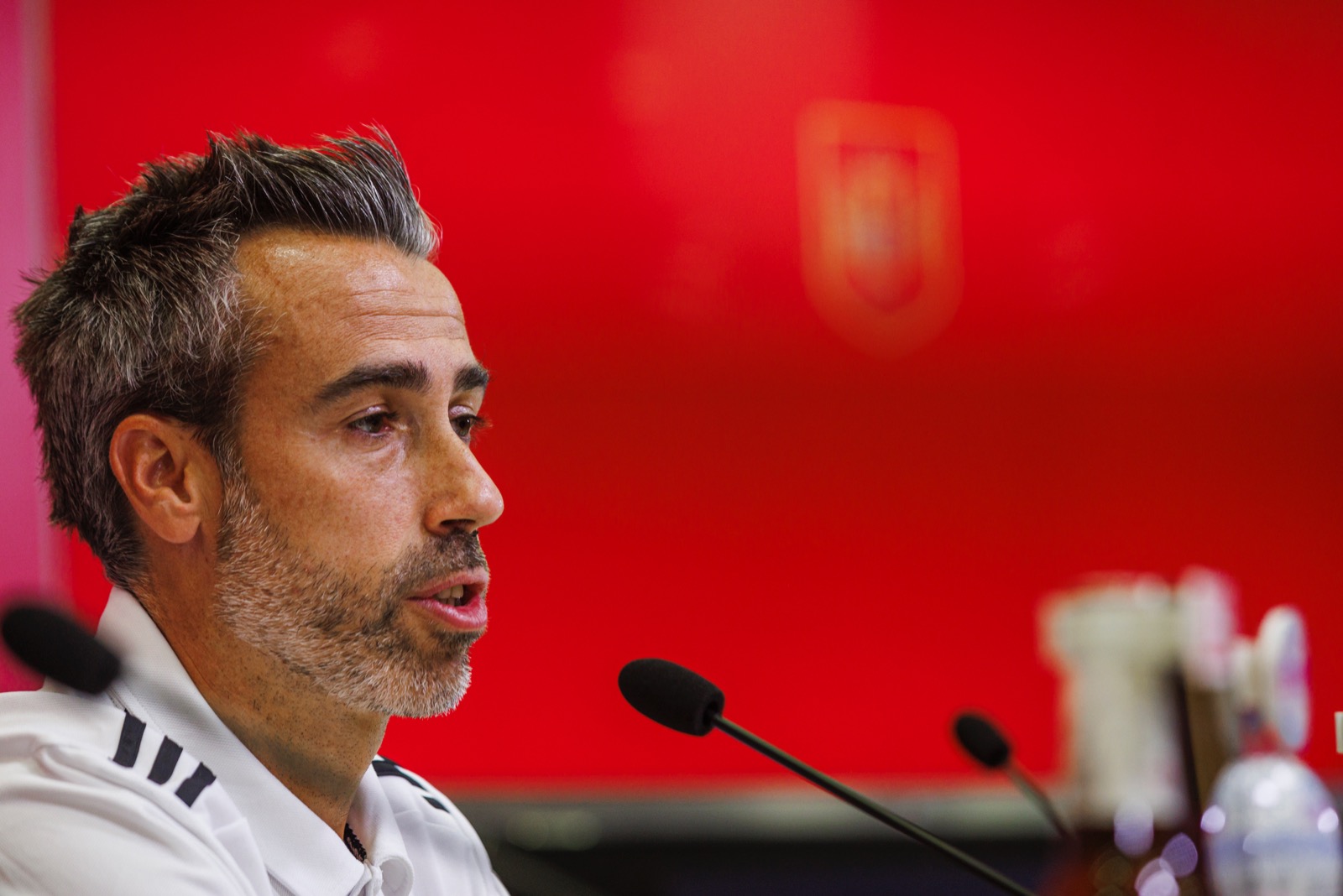 Jorge Vilda en la rueda de prensa antes del encuentro ante Hungría