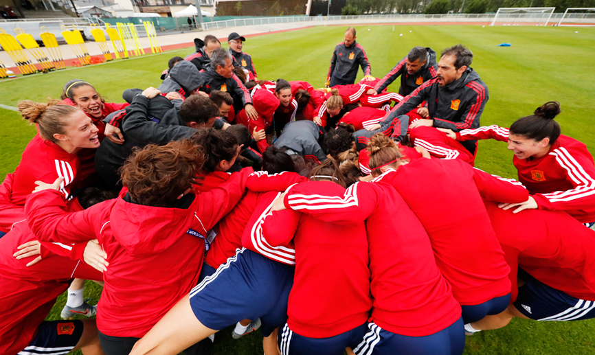 La Selección española femenina se conjura en la previa al debut mundialista