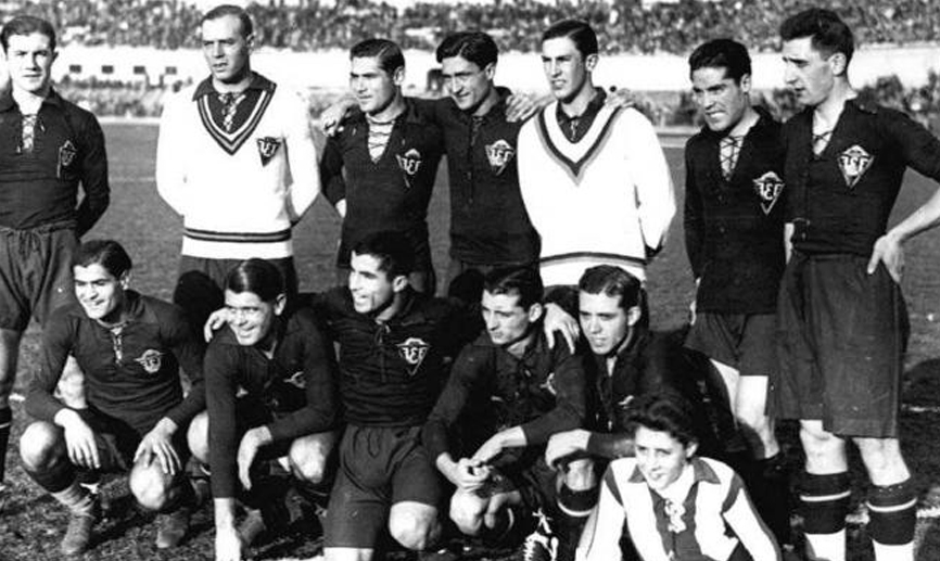 Equipo de la selección española que se impuso a Checoslovaquia el día de año nuevo de 1930