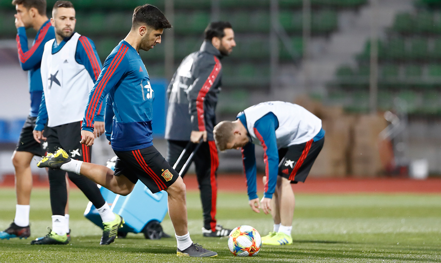 La Selección española se entrena en la Ciudad del Fútbol