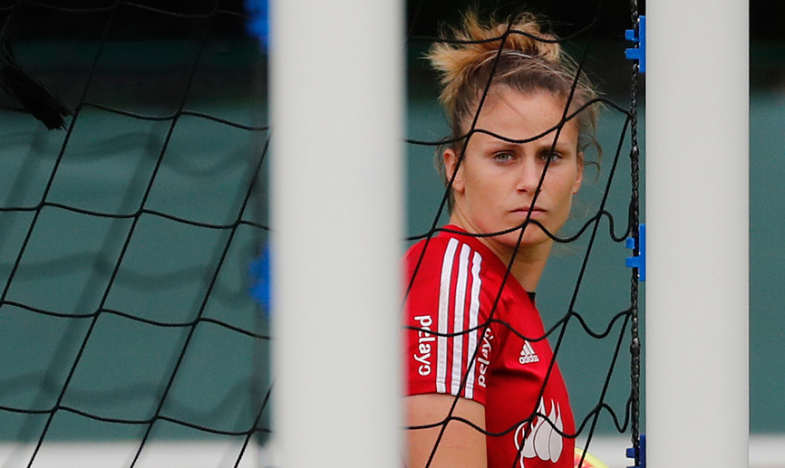 Sandra Paños durante el entrenamiento de la Selección femenina este lunes
