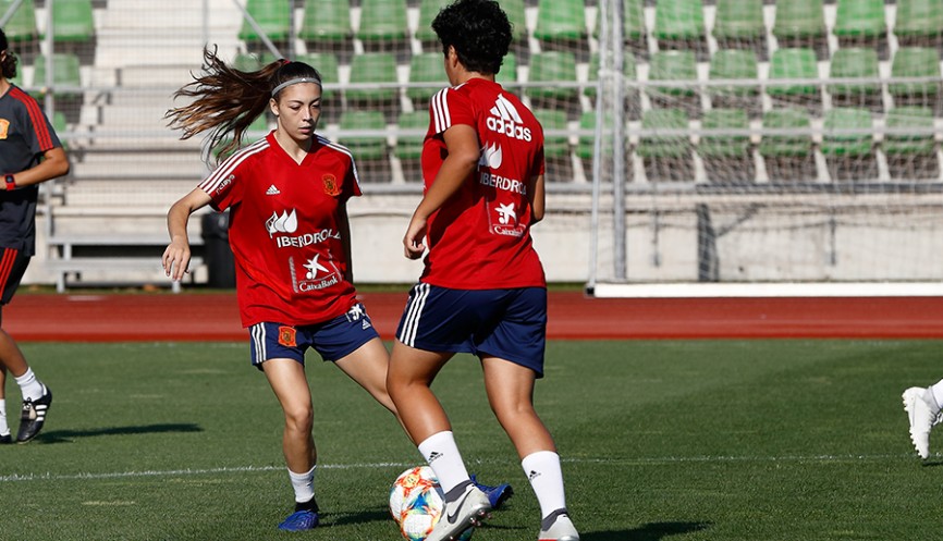 La Selección española Sub-19 se ejercita en la Ciudad del Fútbol