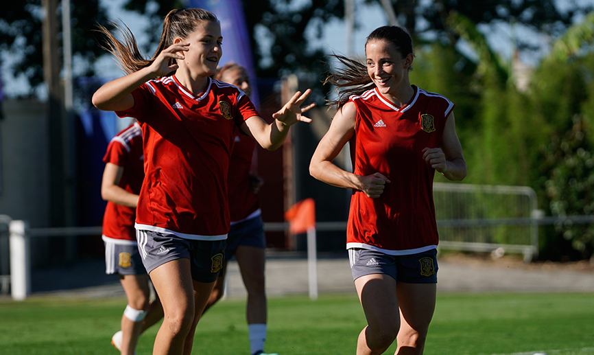Las jugadoras de la Selección Sub-20 femenina se entrenan en Francia