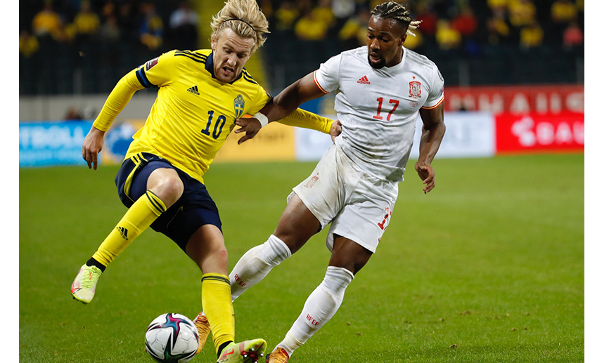Momento del partido entre Suecia y España disputado en Solna