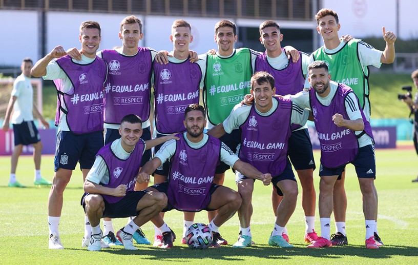 Los jugadores de la Selección española durante el entrenamiento en la Ciudad del Fútbol
