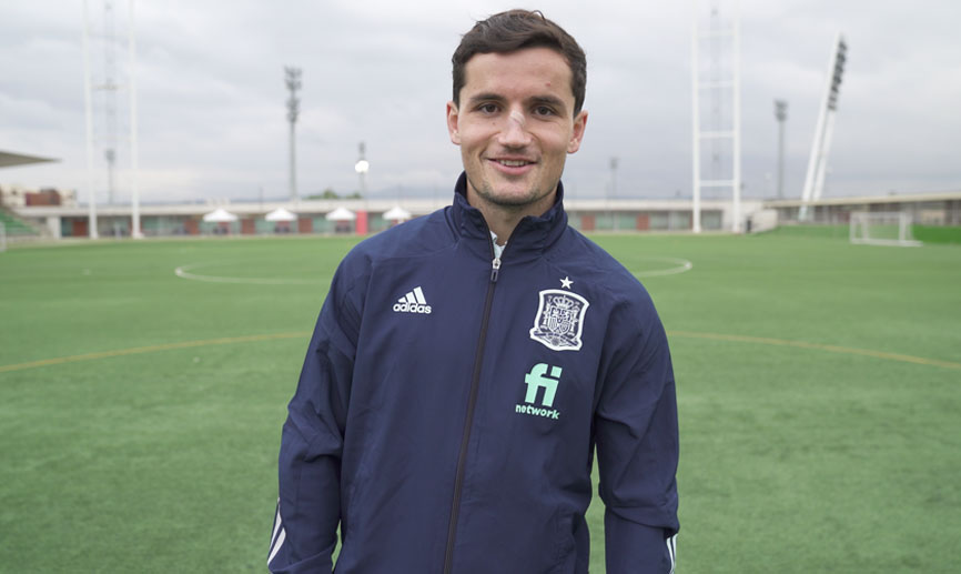 HABLAMOS EN EL CÉSPED con Hugo Guillamón