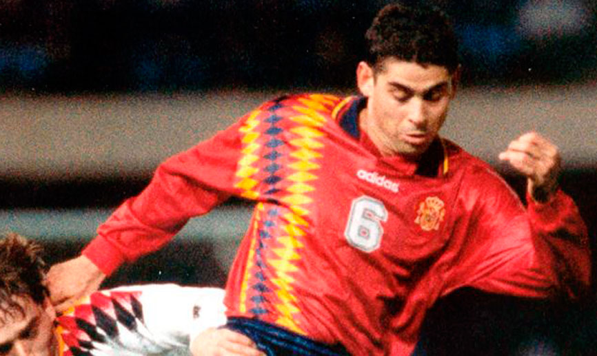 Fernando Hierro durante un encuentro con la Selección española