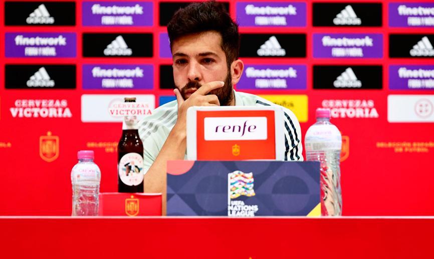Jordi Alba durante su rueda de prensa en Málaga