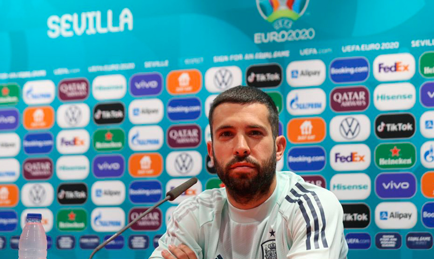 El jugador internacional Jordi Alba durante la rueda de prensa previa al España - Suecia