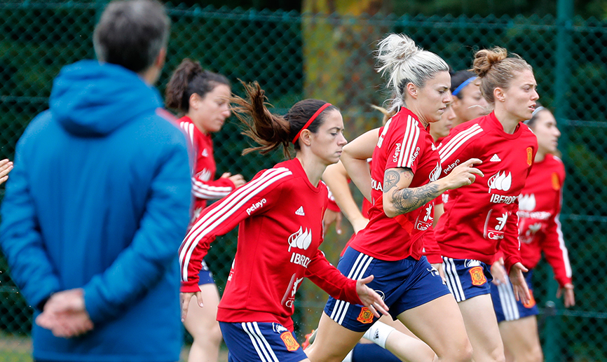 La Selección española femenina se entrena en las instalaciones del Stade de Reims
