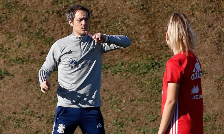 Kenio Gonzalo, seleccionador nacional Sub-17 femenino