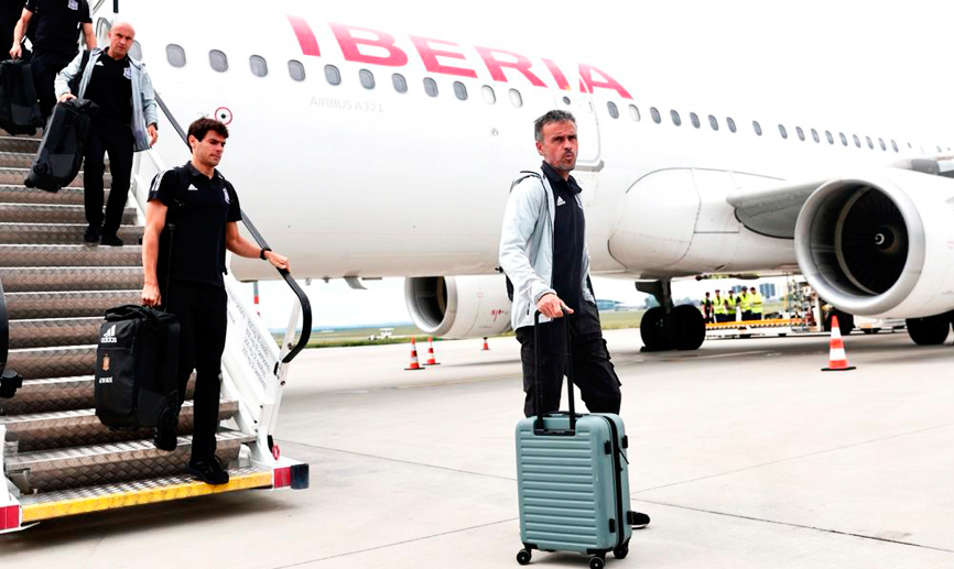 La Selección aterriza en Praga