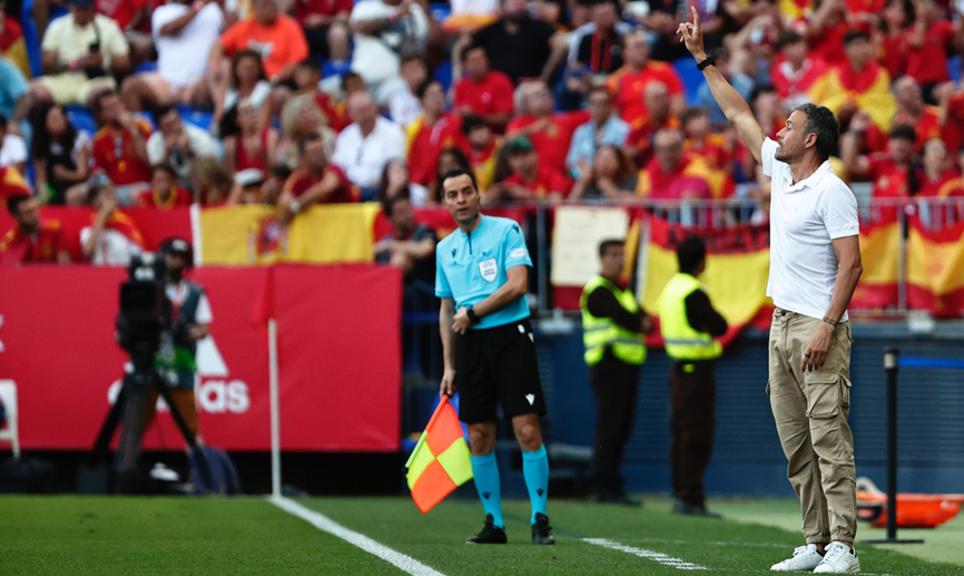 Luis Enrique durante el España-República Checa de Málaga