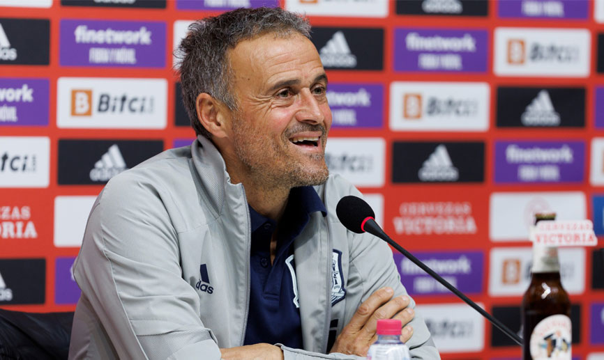 El seleccionador nacional durante su rueda de prensa en Barcelona