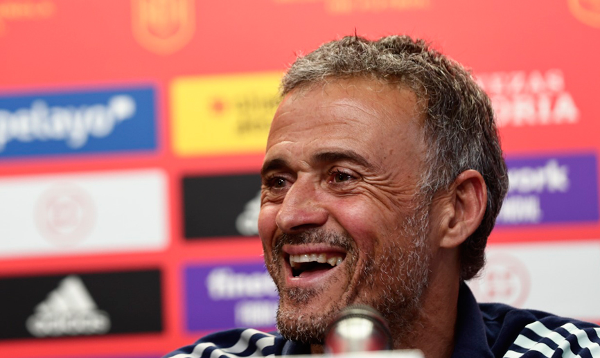 Luis Enrique durante su rueda de prensa en Praga