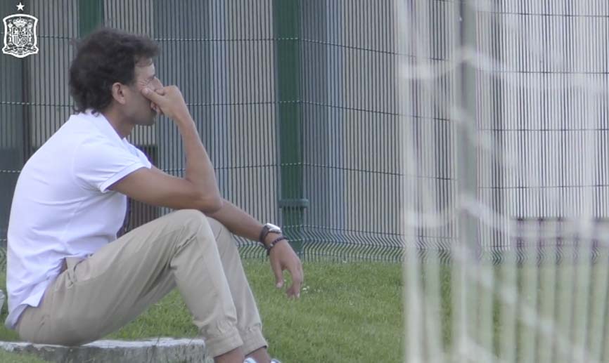 VÍDEO | Luis Milla, en el entrenamiento de la Sub-21