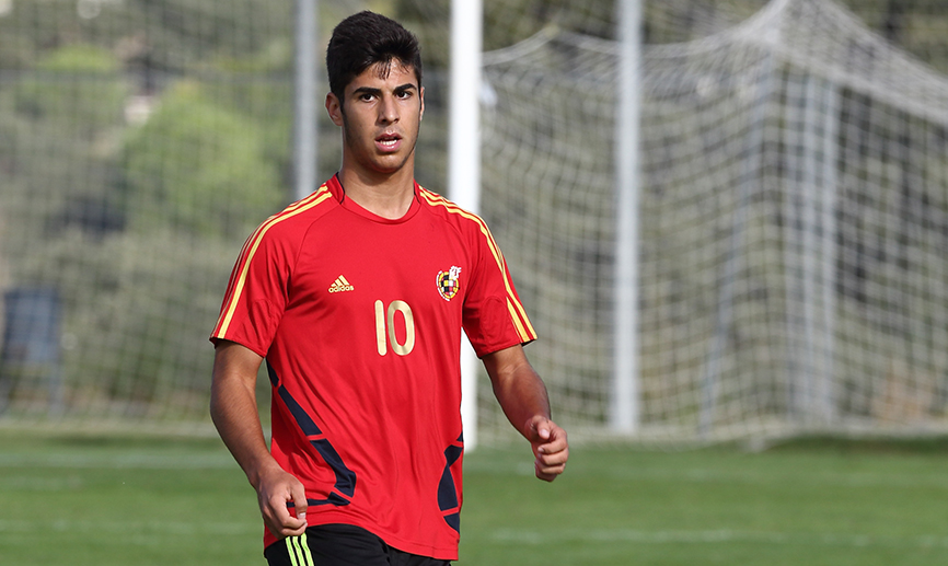 Marco Asensio entrenando con la Sub-19