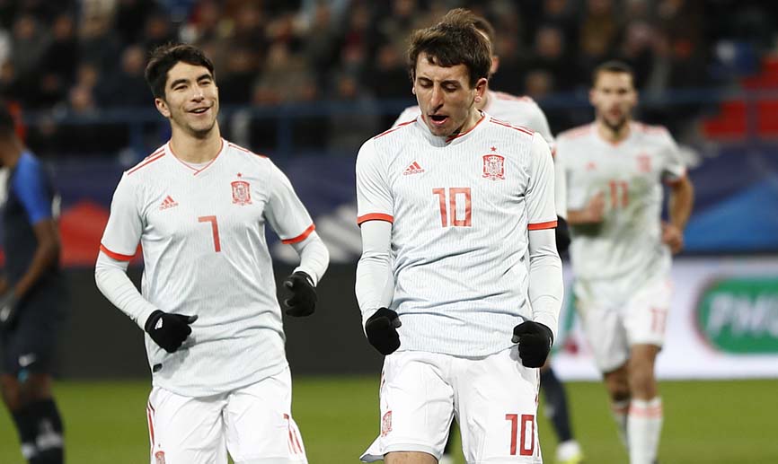 GALERÍA | España consigue una gran victoria en Caen