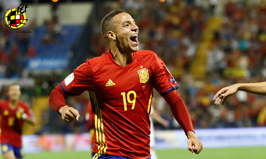 Rodrigo Moreno celebra su gol ante Albania
