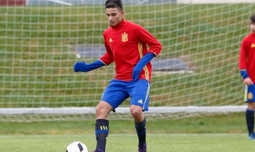 Nabil Touaizi, jugador de la Selección española