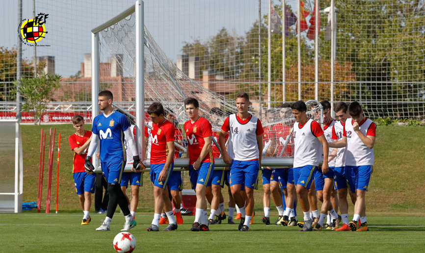 La Selección española Sub-21 se entrena en la Ciudad del Fútbol