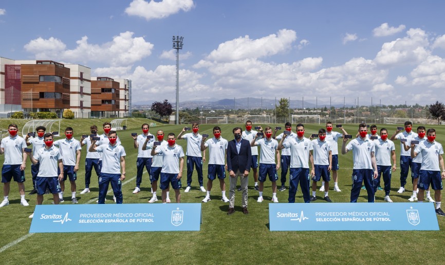Sanitas, que es colaborador del conjunto nacional desde 2014, pone al servicio de los jugadores de Luis Enrique los principales avances médicos y las instalaciones más innovadoras con el fin de garantizar sus mejores condiciones físicas ante el reto de la EURO2020.