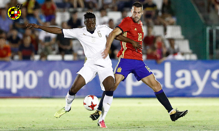 Alfonso Pedraza durante un encuentro de la selección española Sub-21