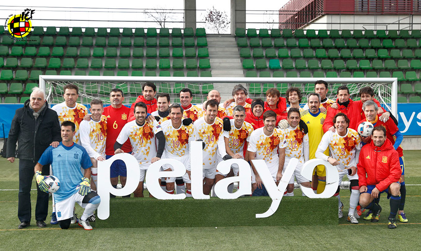 Pelayo convoca a las leyendas de la selección para analizar el sorteo del Mundial