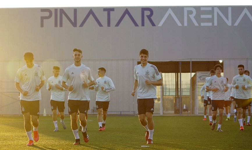 La Sub-18 y la Sub-19 se entrenan en Murcia 